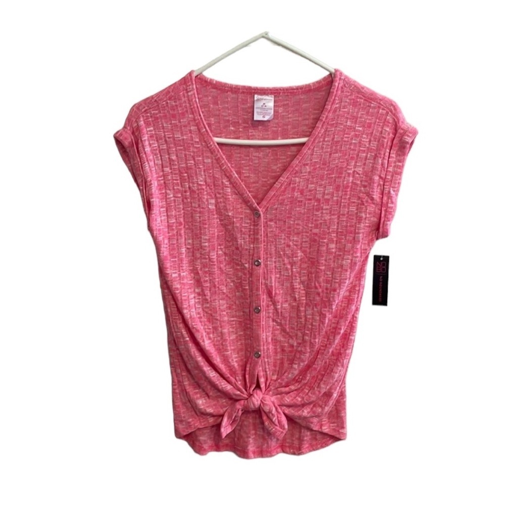 NWT PINK NO BOUNDARIES TOP SIZE MEDIUMor small juniors​​ - Picture 2 of 8